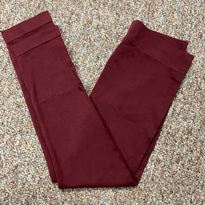 Mopas burgundy capris legging. Medium